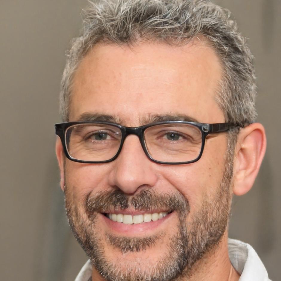 Portrait de Julien Laborde, formateur en analyse financière